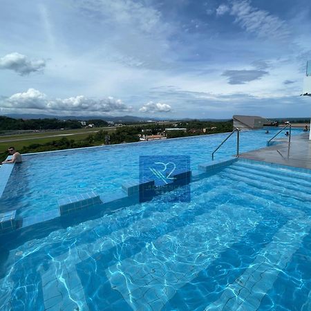Aru Suites Homestay Wifi,Carpark,24H Check In,Water Filter By R2 Residence Kota Kinabalu Zewnętrze zdjęcie