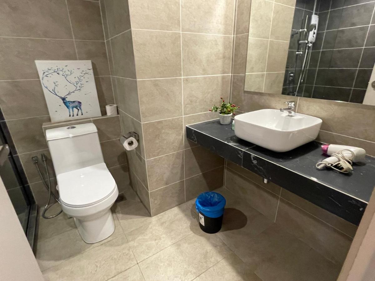 Aru Suites Homestay Wifi,Carpark,24H Check In,Water Filter By R2 Residence Kota Kinabalu Zewnętrze zdjęcie